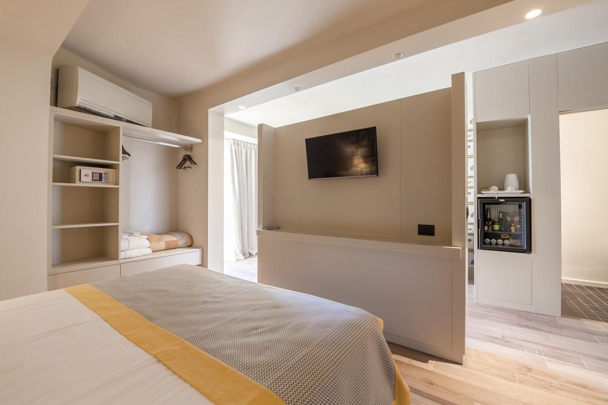 Hotel Titano San Marino Exteriör bild